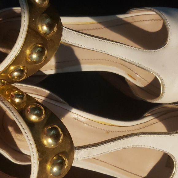 Vince Camuto white and gold stunning heels - Picture 2 of 3